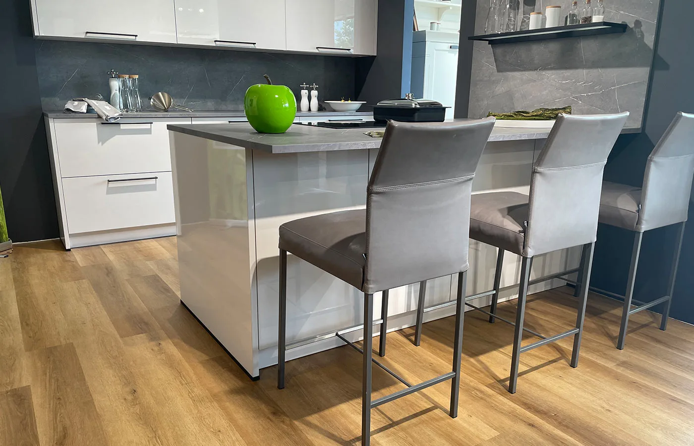 Der Küchenmacher Braunschweig - KÜVG Küchenvertriebsgesellschaft mbH – Showroom Braunschweig