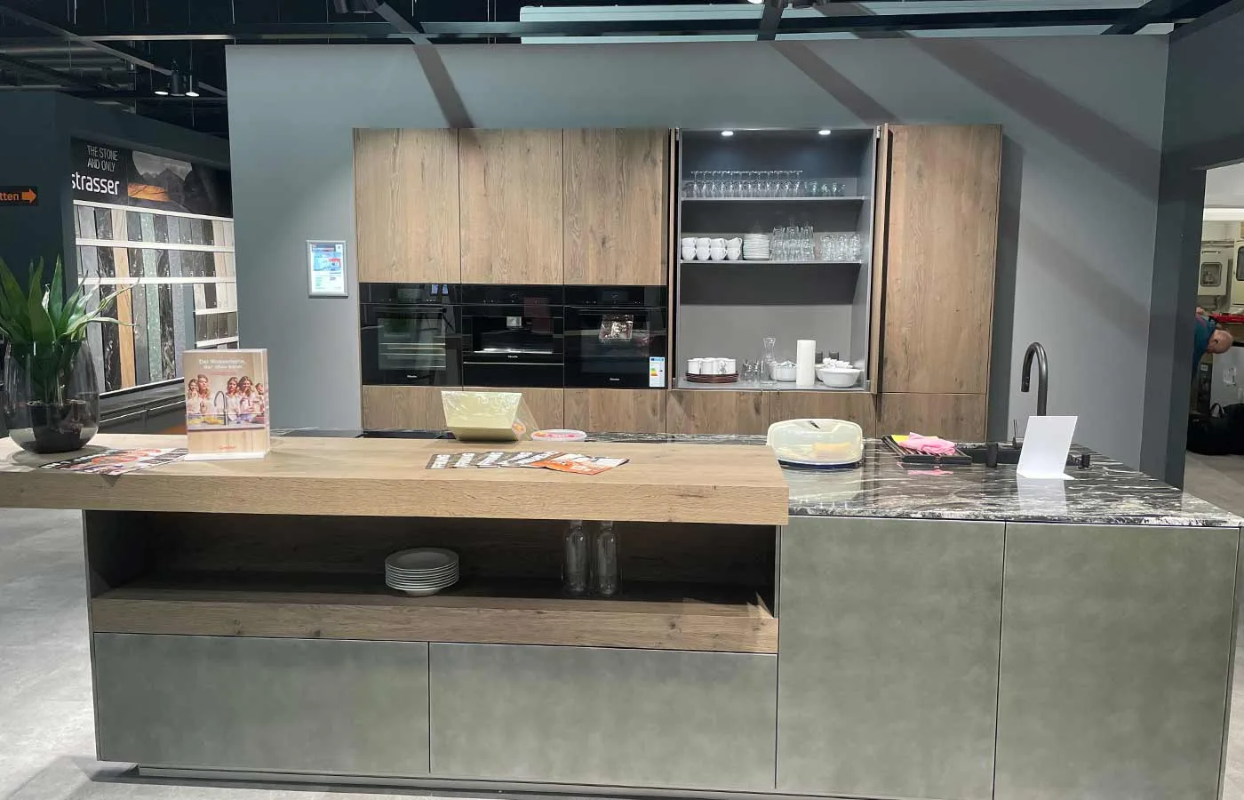 Der Küchenmacher Frechen GmbH & Co. KG – Showroom 3