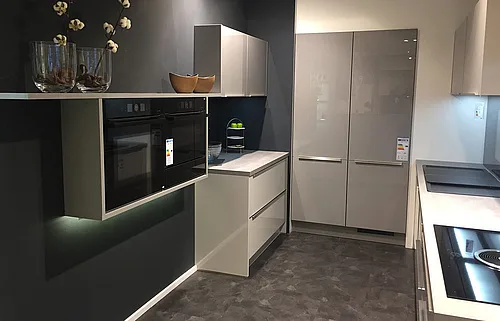 Der Küchenmacher Wolfsburg - küma GmbH – Showroom 4